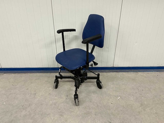 Medross bv - matrix - trippelstoel - afbeelding 1 van  4