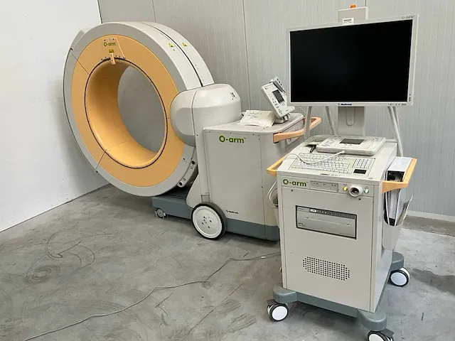 Medtronic - o-boog - röntgenbuis varian a-132 - 2009 - afbeelding 9 van  17