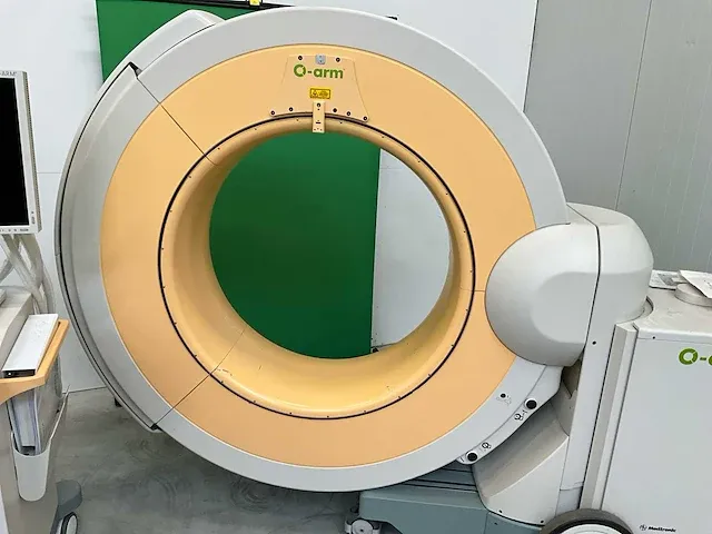 Medtronic - o-boog - röntgenbuis varian a-132 - 2009 - afbeelding 10 van  17