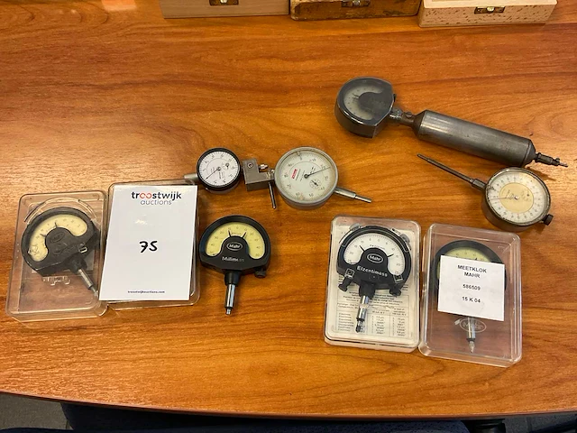 Meetklok divers (9x) - afbeelding 1 van  5