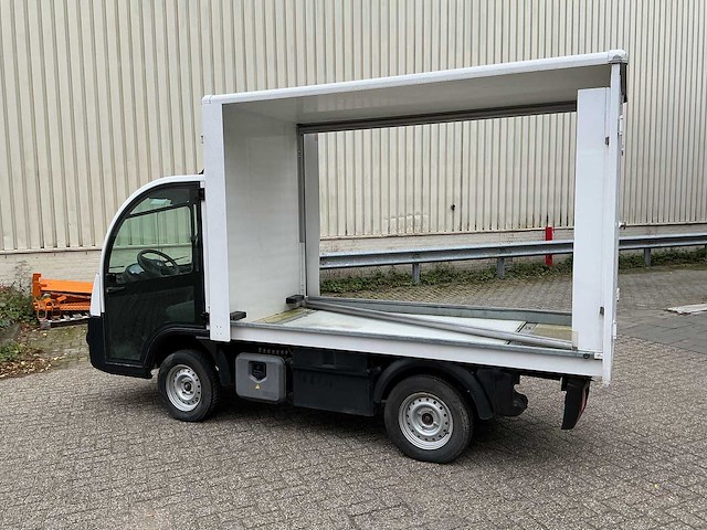 Mega - m10 - diverse intern transport - 2017 - afbeelding 4 van  11