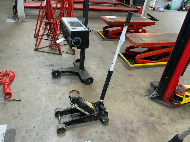 Mega garagekrik - afbeelding 1 van  2