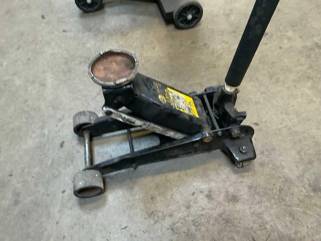 Mega garagekrik - afbeelding 2 van  2