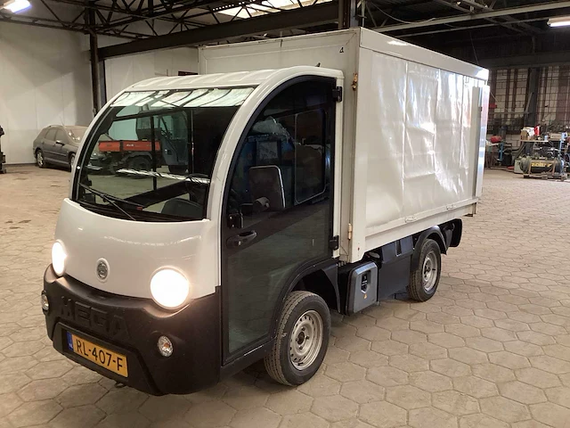 Mega m10 bedrijfswagen - afbeelding 1 van  15