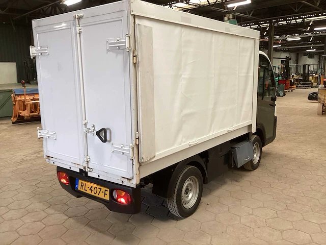 Mega m10 bedrijfswagen - afbeelding 3 van  15