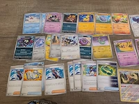 Mega pokémonkaartencollectie - vele kaarten inclusief zeldzaamheden en twee originele pokémon tins - afbeelding 11 van  17