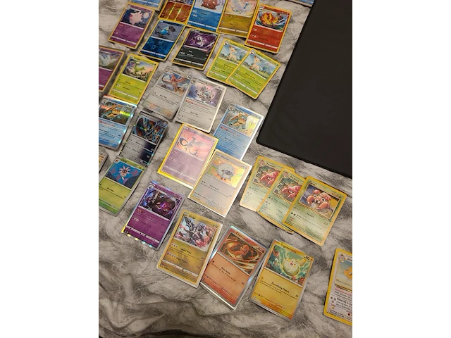 Mega verzameling pokémon kaarten, met gevulde map en meer - afbeelding 19 van  20