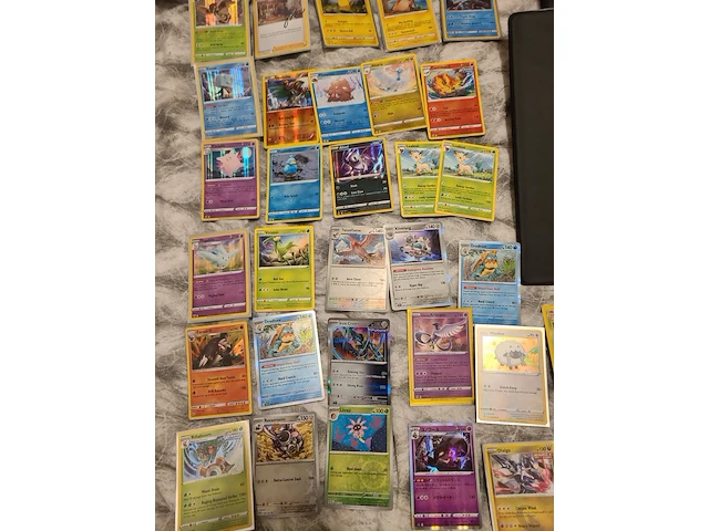 Mega verzameling pokémon kaarten, met gevulde map en meer - afbeelding 20 van  20