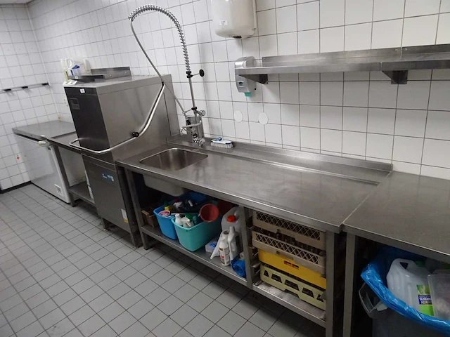Meiko - dv80t - doorschuifvaatwasmachine - afbeelding 12 van  15