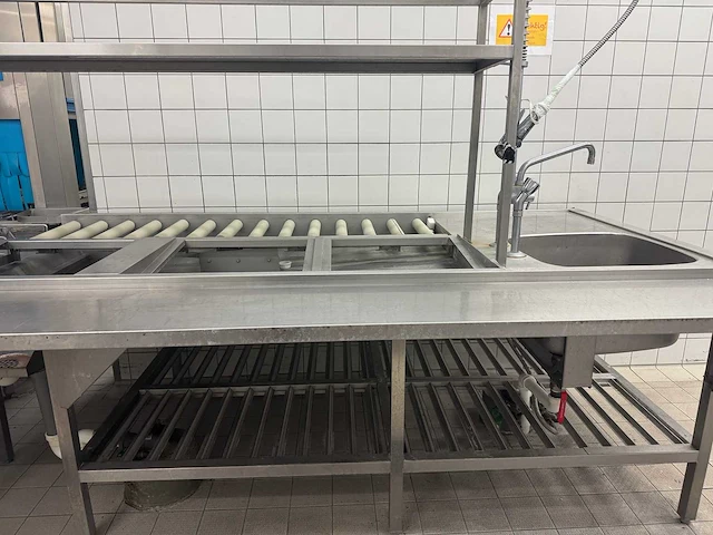 Meiko - m-iq k-m54 v6 p6 - korvenvaatwasmachine incl. rvs aan- afvoertransportbanen, 30 korven, kinetico waterontharder - afbeelding 18 van  21