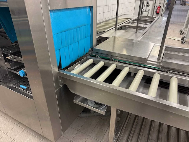 Meiko - m-iq k-m54 v6 p6 - korvenvaatwasmachine incl. rvs aan- afvoertransportbanen, 65 korven, kinetico waterontharders (2x) - afbeelding 16 van  28