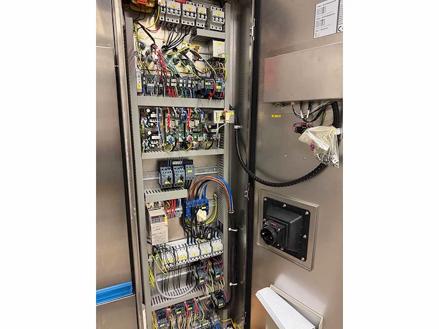 Meiko - m-iq k-m54 v6 p6 - korvenvaatwasmachine incl. rvs aan- afvoertransportbanen, 65 korven, kinetico waterontharders (2x) - afbeelding 21 van  28