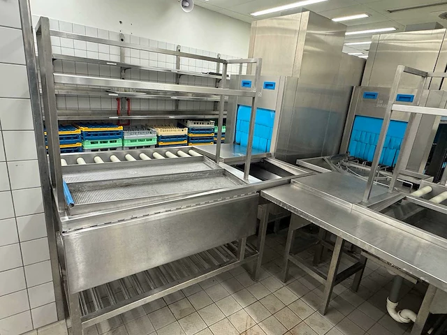 Meiko - m-iq k-m54 v6 p6 - korvenvaatwasmachine incl. rvs aan- afvoertransportbanen, 65 korven, kinetico waterontharders (2x) - afbeelding 12 van  28