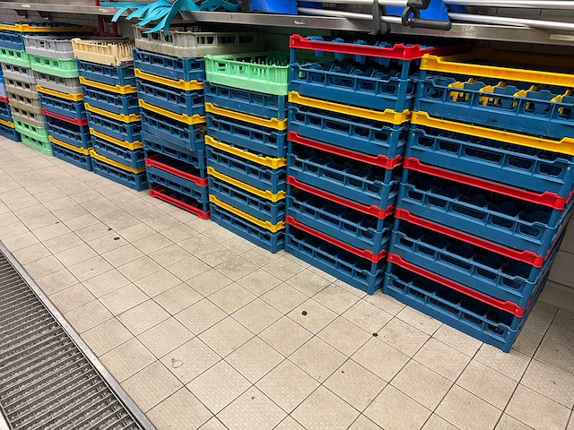 Meiko - m-iq k-m54 v6 p6 - korvenvaatwasmachine incl. rvs aan- afvoertransportbanen, 65 korven, kinetico waterontharder - afbeelding 7 van  18