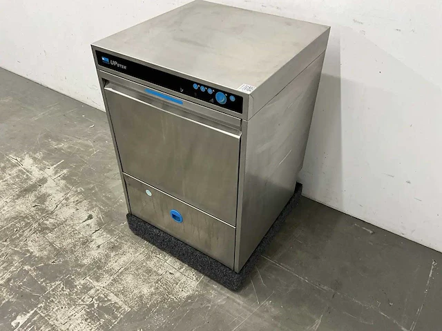 Meiko - upster u 500 m2 - korvenvaatwasmachine - afbeelding 1 van  9