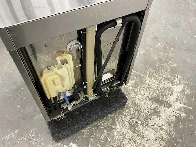 Meiko - upster u 500 m2 - korvenvaatwasmachine - afbeelding 9 van  9