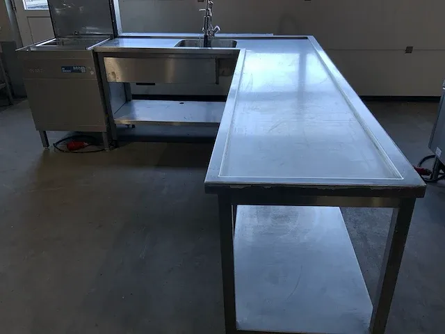 Meiko dv80t korvenvaatwasmachine - afbeelding 3 van  14