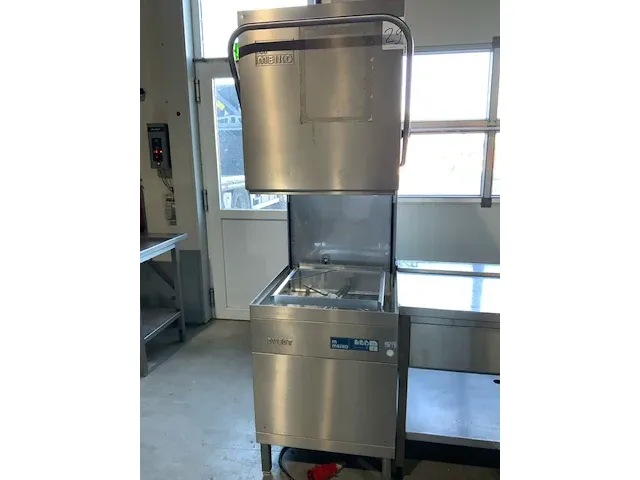 Meiko dv80t korvenvaatwasmachine - afbeelding 8 van  14