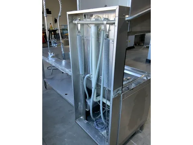 Meiko dv80t korvenvaatwasmachine - afbeelding 12 van  14