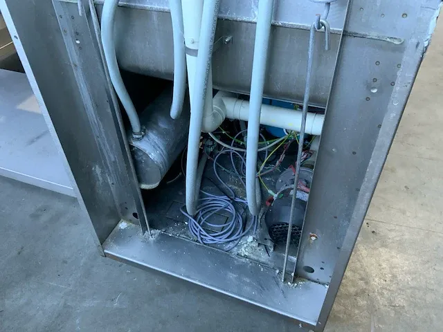 Meiko dv80t korvenvaatwasmachine - afbeelding 13 van  14