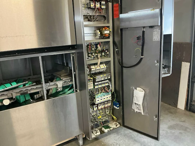 Meiko k 200 kvp korvenvaatwasmachine - afbeelding 7 van  17