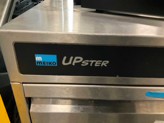 Meiko upster glazenvaatwasmachine - afbeelding 2 van  3