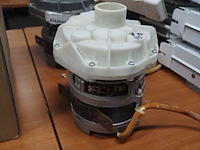 Meiko - afbeelding 2 van  4