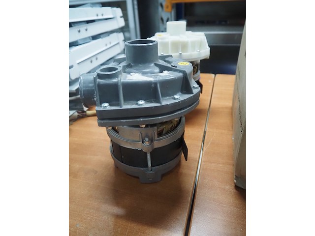 Meiko - afbeelding 3 van  4