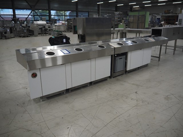 Meiko - afbeelding 26 van  30