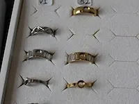 Melano vivid en twisted ringen en stenen in de maten 48 t/m 60. totaal ruim 100 ringen en 125 stenen. - afbeelding 3 van  17