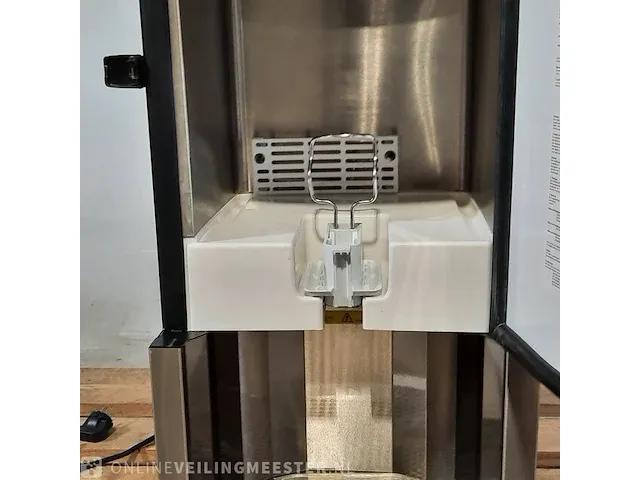Melkautomaat autonumis, nuc-18 - afbeelding 8 van  10