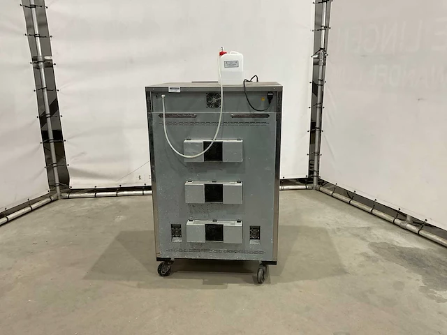 Memmert industriële oven mobiel - afbeelding 8 van  11