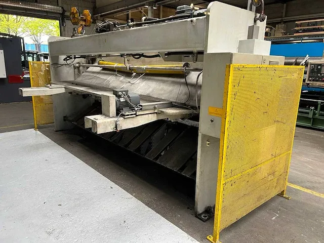 Mengele - s8-4000, 4050x8mm - cnc guillotineschaar - 1998 - afbeelding 2 van  12