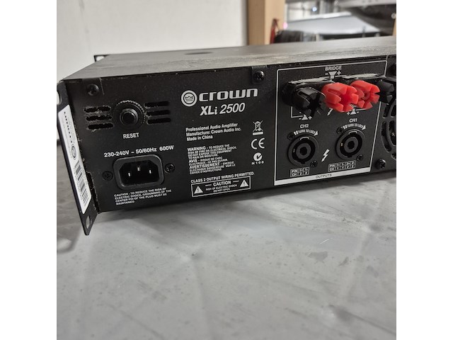 Mengpaneel en 2x versterker, crown, dateq, onyx, xls 1502, xli 2500 - afbeelding 10 van  19