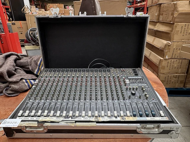 Mengpaneel met flightcase mackie, cfx20 mixer - afbeelding 1 van  7