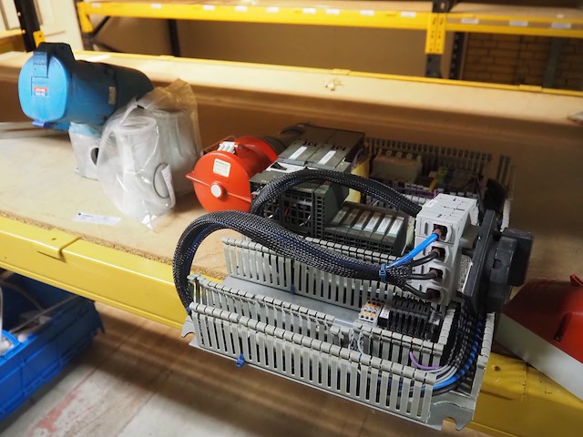 Mennekes - afbeelding 4 van  6