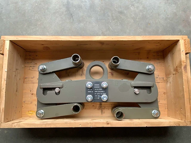 Mennens 82-11-1-0429 hijsjuk - afbeelding 1 van  12