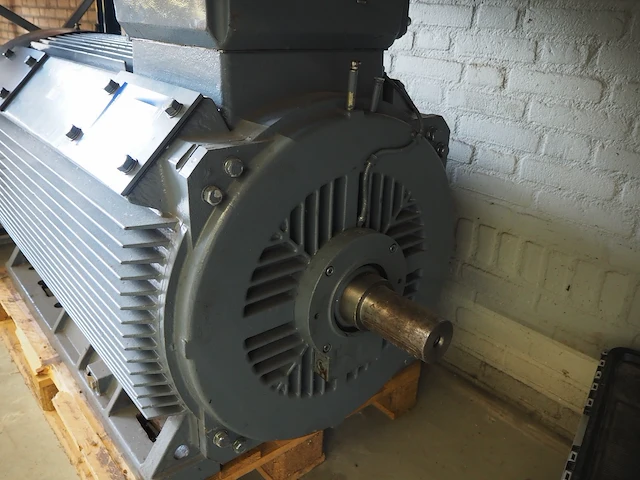 Menzel elektromotoren gmbh - afbeelding 4 van  8