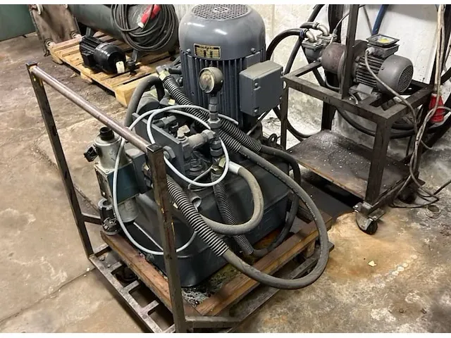 Menzel hydropack rollen aanvoerunit - afbeelding 2 van  7