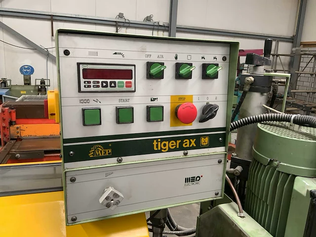 Mep tiger 300ax afkortzaagmachine - afbeelding 6 van  11