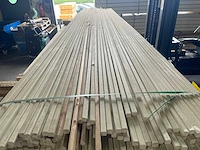 Meranti glaslatten 17x17mm, lengte 400cm (242x) - afbeelding 1 van  4