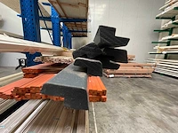 Meranti glaslatten (opdeklatten) gegrond 15x32mm, lengte 245-490cm (9x) - afbeelding 3 van  4