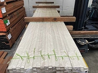 Meranti glaslatten (opdeklatten) gegrond 9x32mm, lengte 490cm (200x) - afbeelding 3 van  4