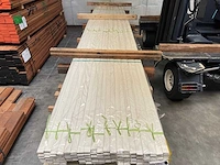 Meranti glaslatten (opdeklatten) gegrond 9x32mm, lengte 490cm (200x) - afbeelding 3 van  4