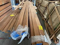 Meranti planken geschaafd 10x60mm, lengte 610cm (8x) - afbeelding 1 van  4