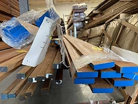 Meranti planken geschaafd 10x60mm, lengte 610cm (8x) - afbeelding 3 van  4