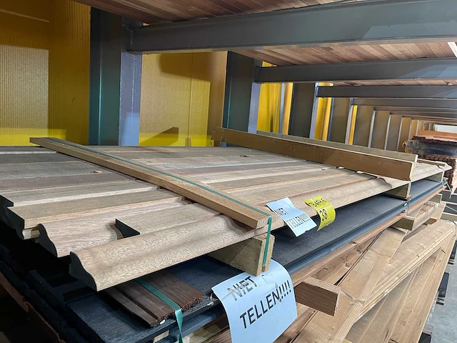 Meranti weldorpels geschaafd 33x65mm, lengte 335cm (21x) - afbeelding 2 van  4