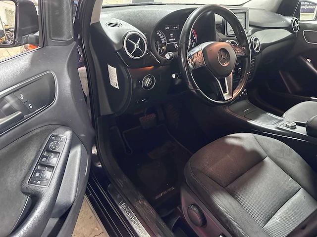 Merceder-benz - b klasse - 180cdi automaat- duitse papieren - afbeelding 18 van  19