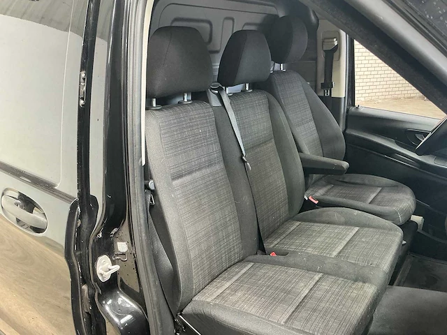 Mercedes - 114 cdi - vito - bedrijfswagen - afbeelding 8 van  29
