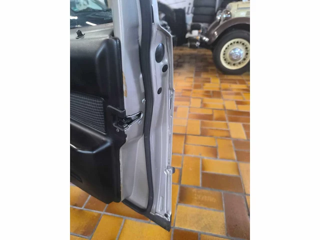 Mercedes - 190e - oldtimer - afbeelding 7 van  25